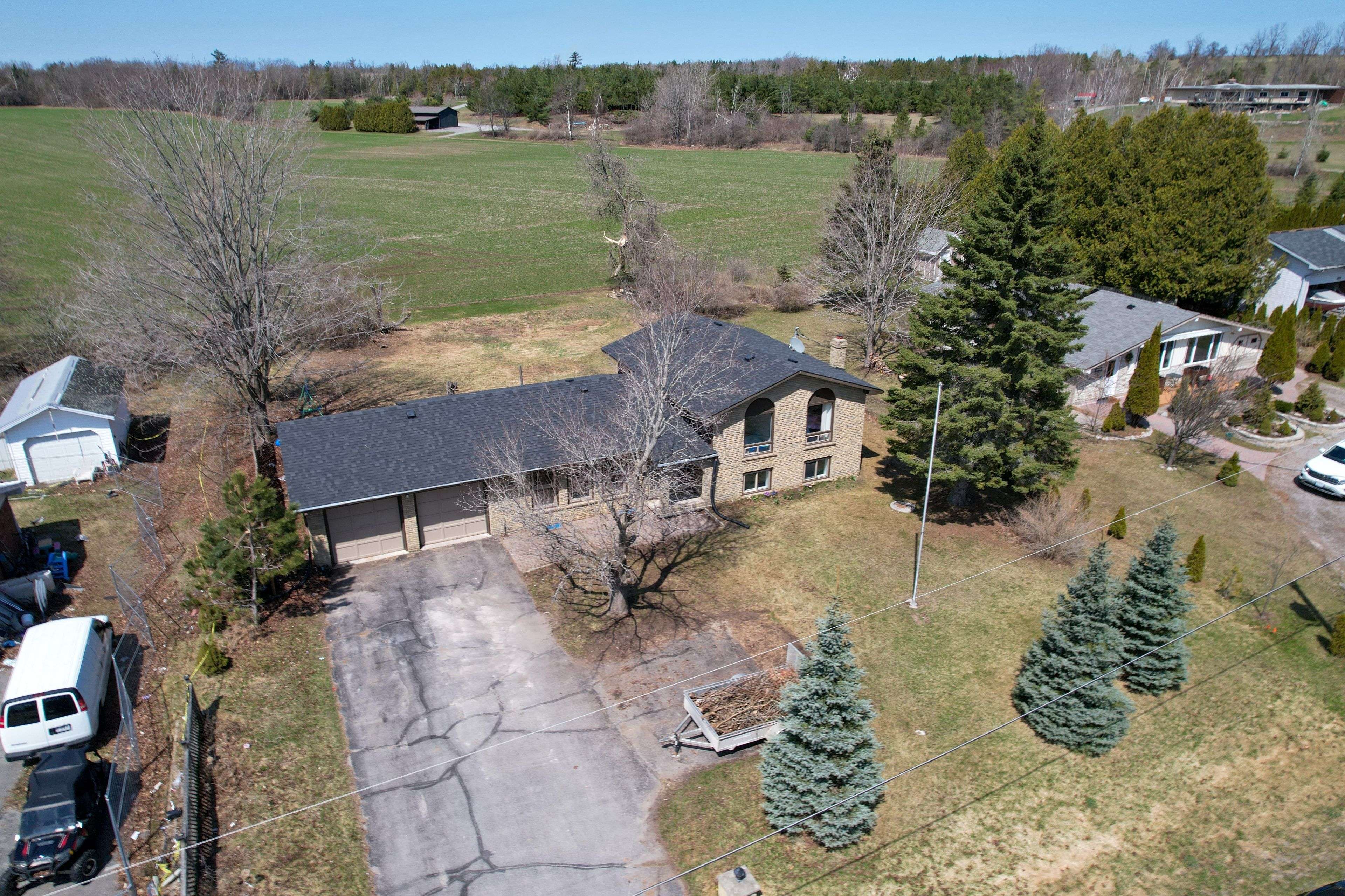 Selwyn, ON K0L 2H0,1802 Young's Point RD