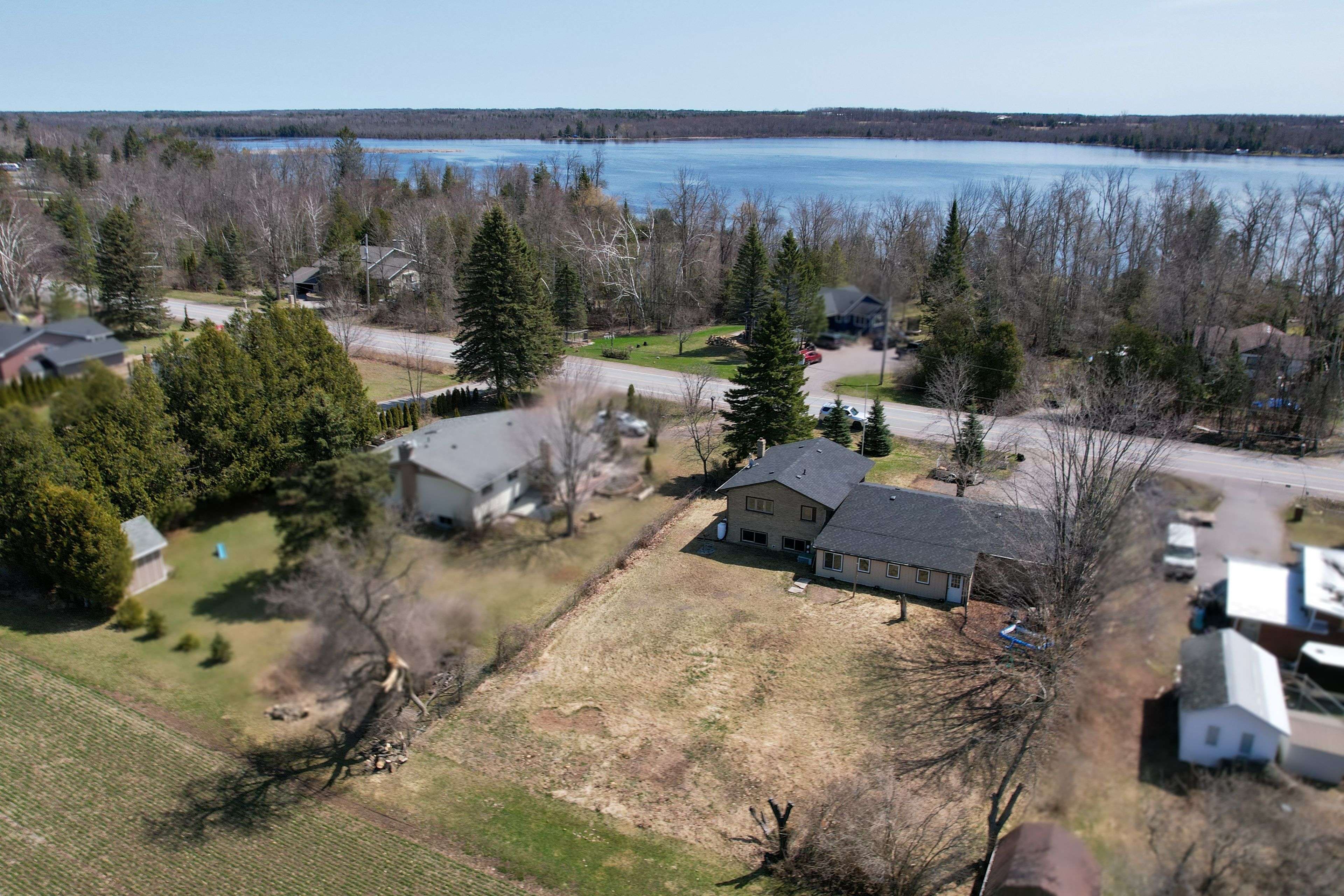 Selwyn, ON K0L 2H0,1802 Young's Point RD