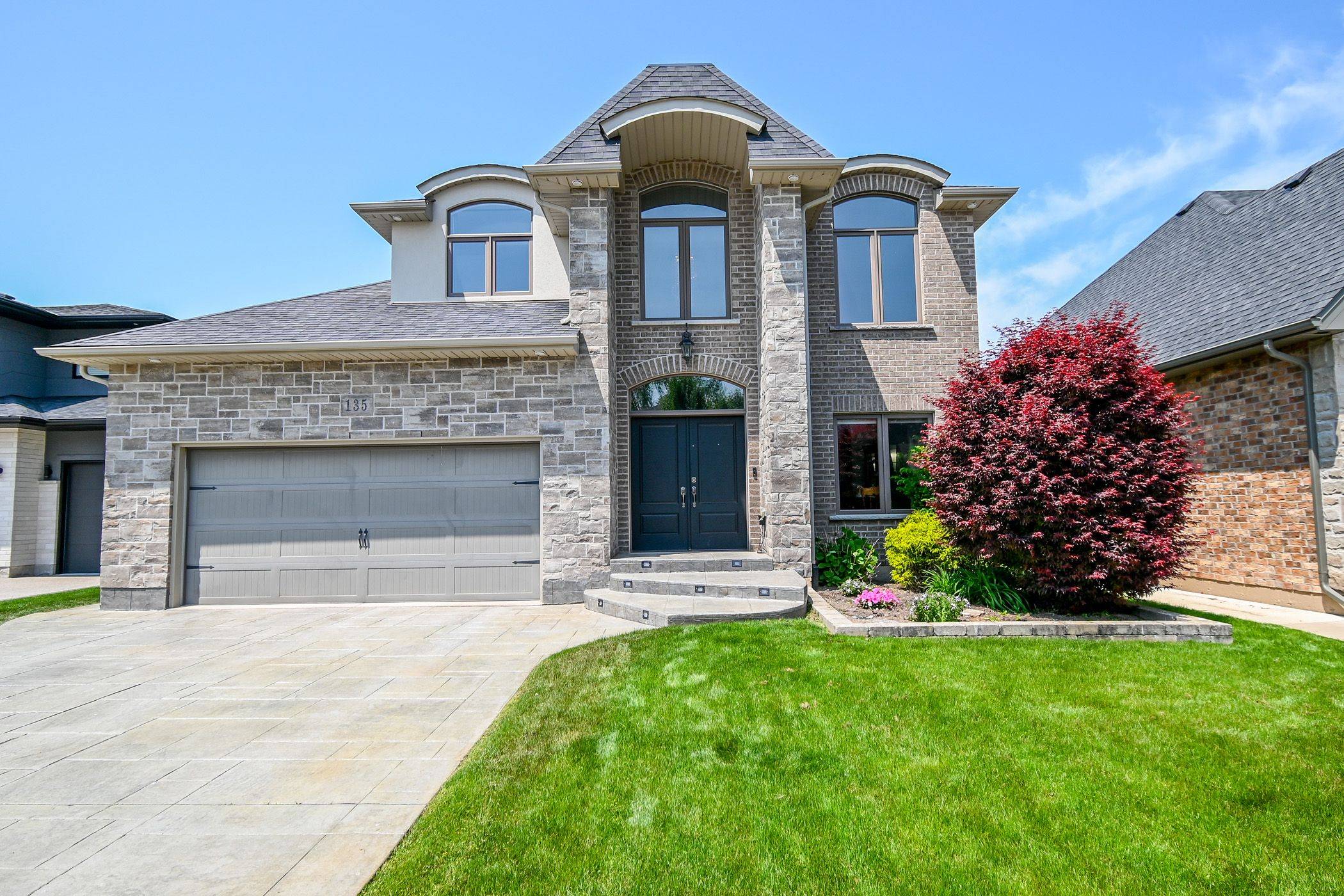 135 Forest Ridge CT, Welland, ON L3C 0C2