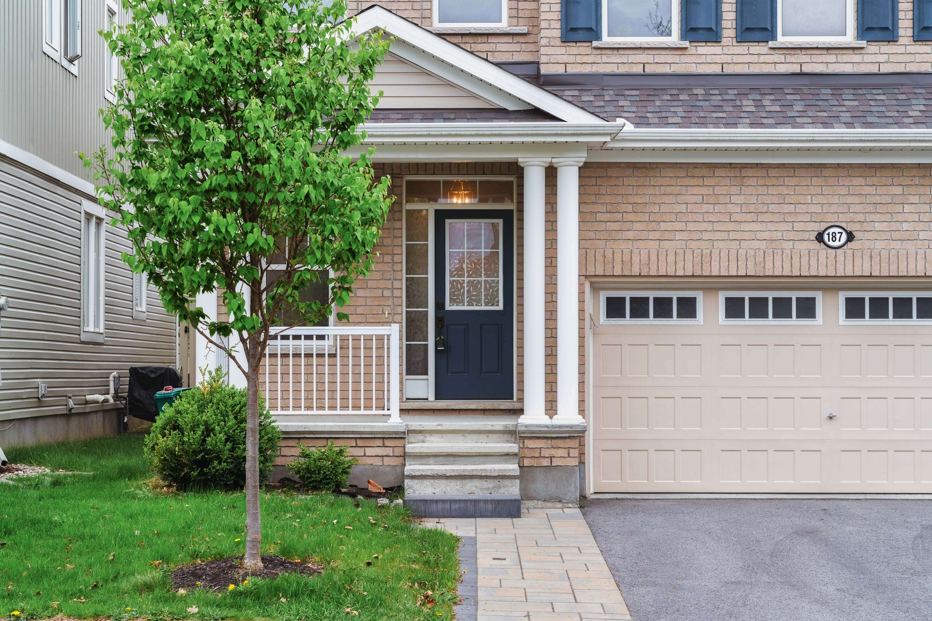 Barrhaven, ON K2J 6C3,187 Lamprey ST