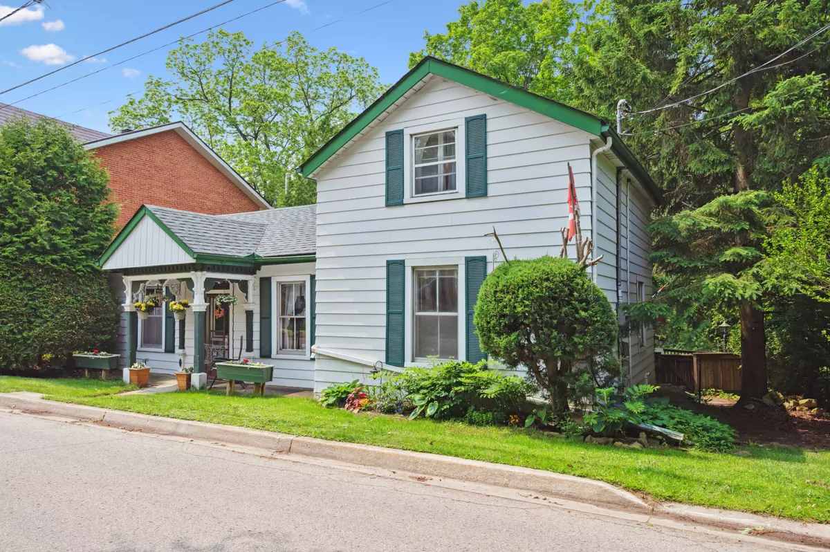 Guelph, ON N1E 4V8,262 Arthur ST N
