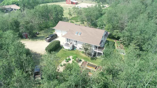Rural Ponoka County, AB T4L 1Y9,420006 Range Road 272
