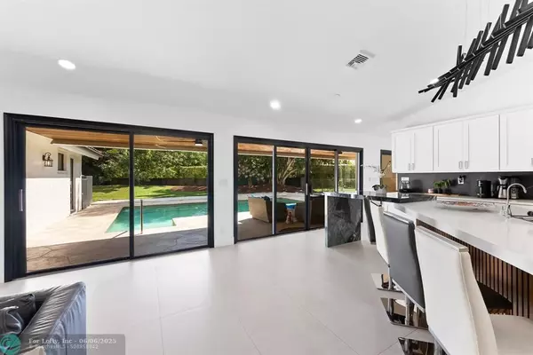 Coral Springs, FL 33067,8360 NW 51st Court