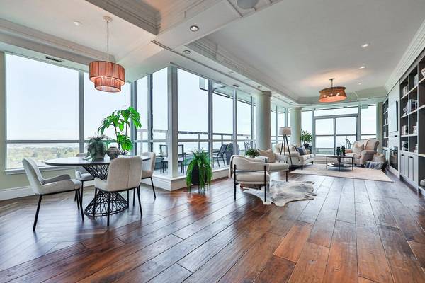 1 Hurontario ST #2002, Mississauga, ON L5G 0A3