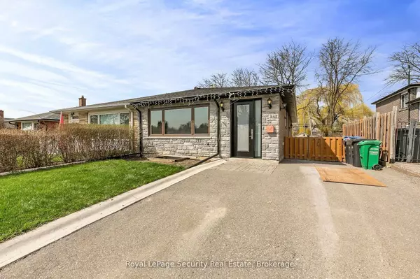245 Avondale BLVD, Brampton, ON L6T 1J3