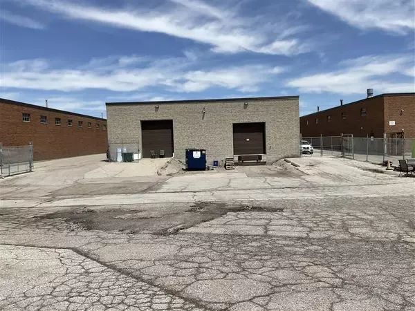 Mississauga, ON L4W 2R4,5178 Everest DR