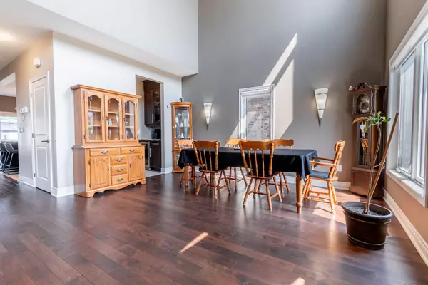 Welland, ON L3C 0C2,135 Forest Ridge CT