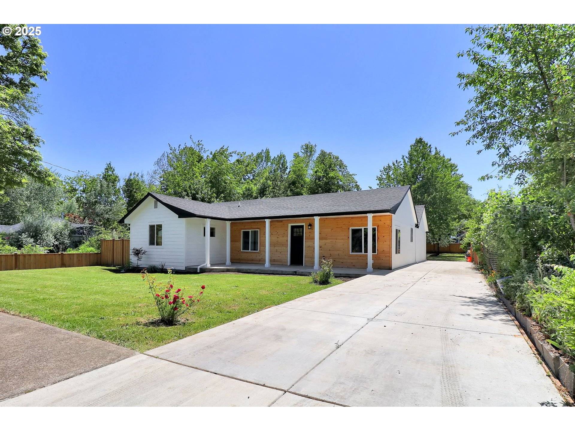Eugene, OR 97405,360 E 31ST AVE