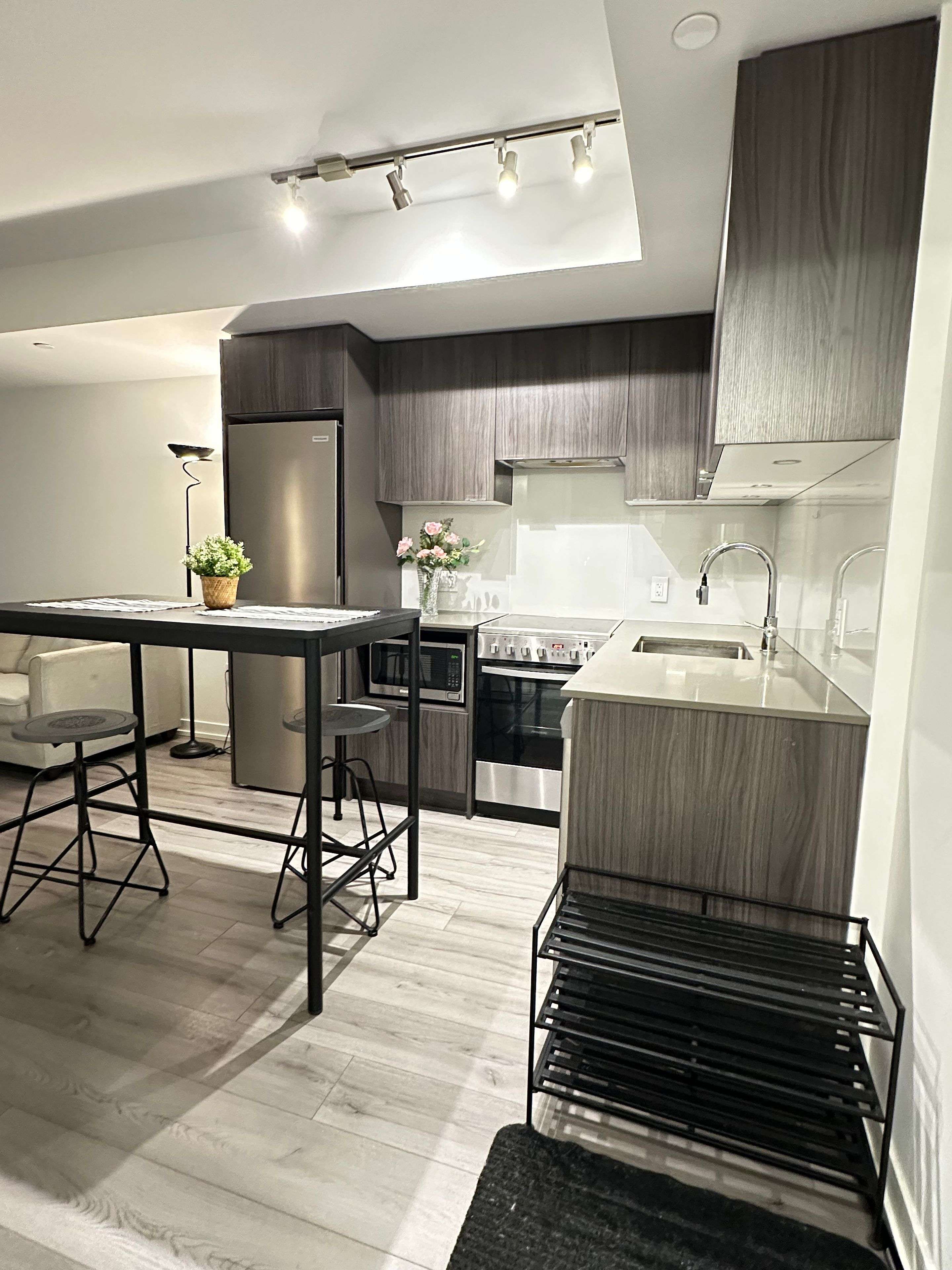 Toronto C08, ON M4W 0B4,395 Bloor ST E #1603
