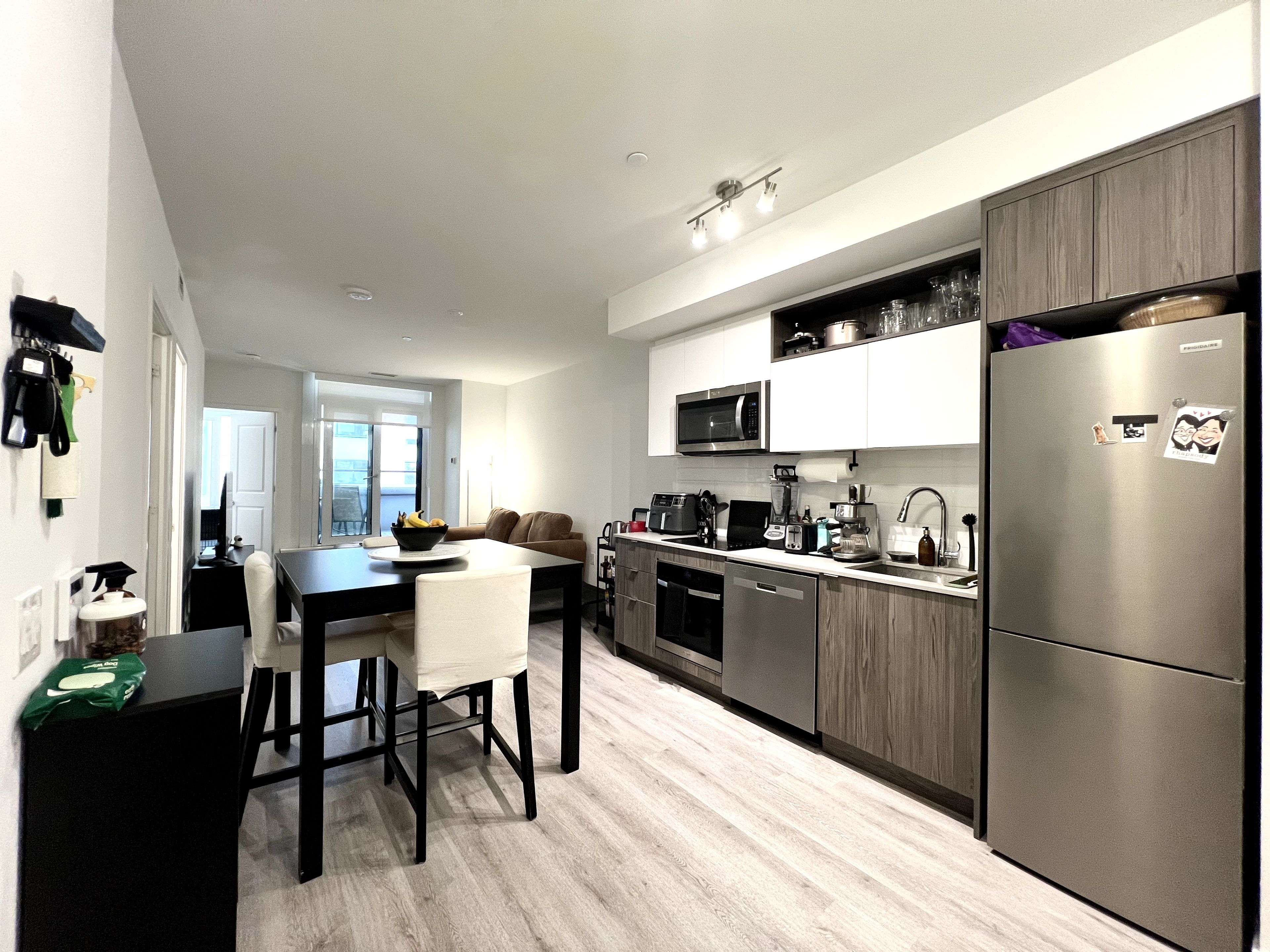 Toronto C08, ON M5B 0C7,100 Dalhousie ST #211