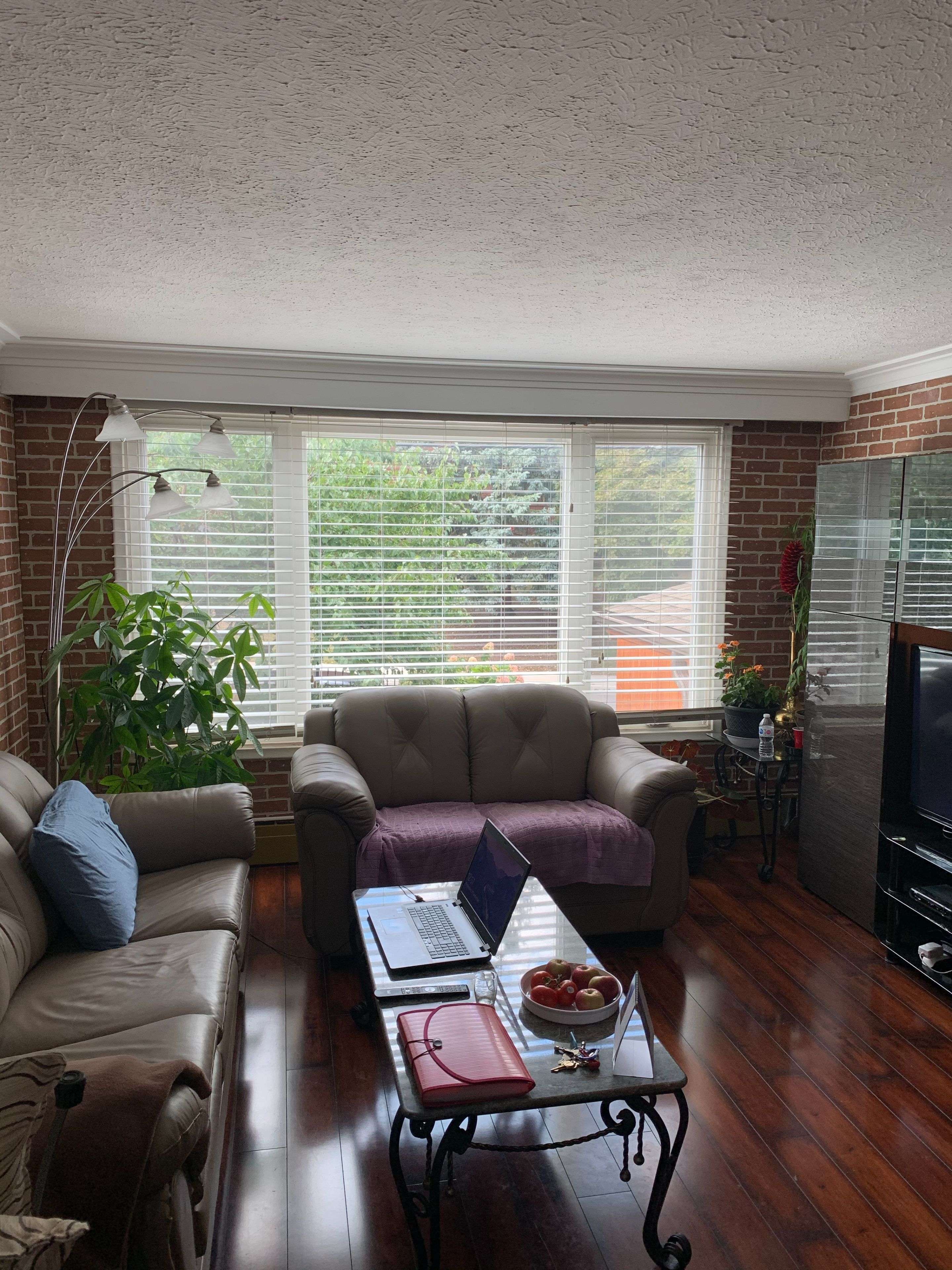 Toronto E03, ON M4C 4N4,263 Oak Park AVE