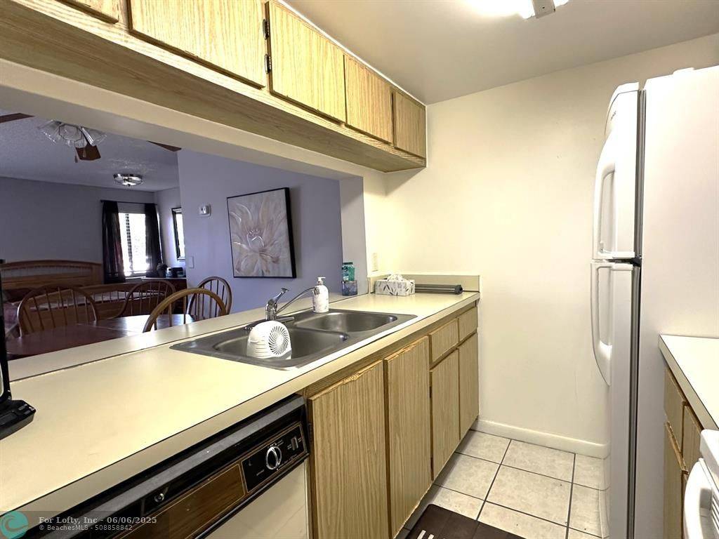 Coral Springs, FL 33071,10001 W Atlantic Blvd  #122