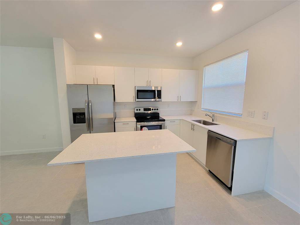 Homestead, FL 33033,28637 SW 132nd Ct