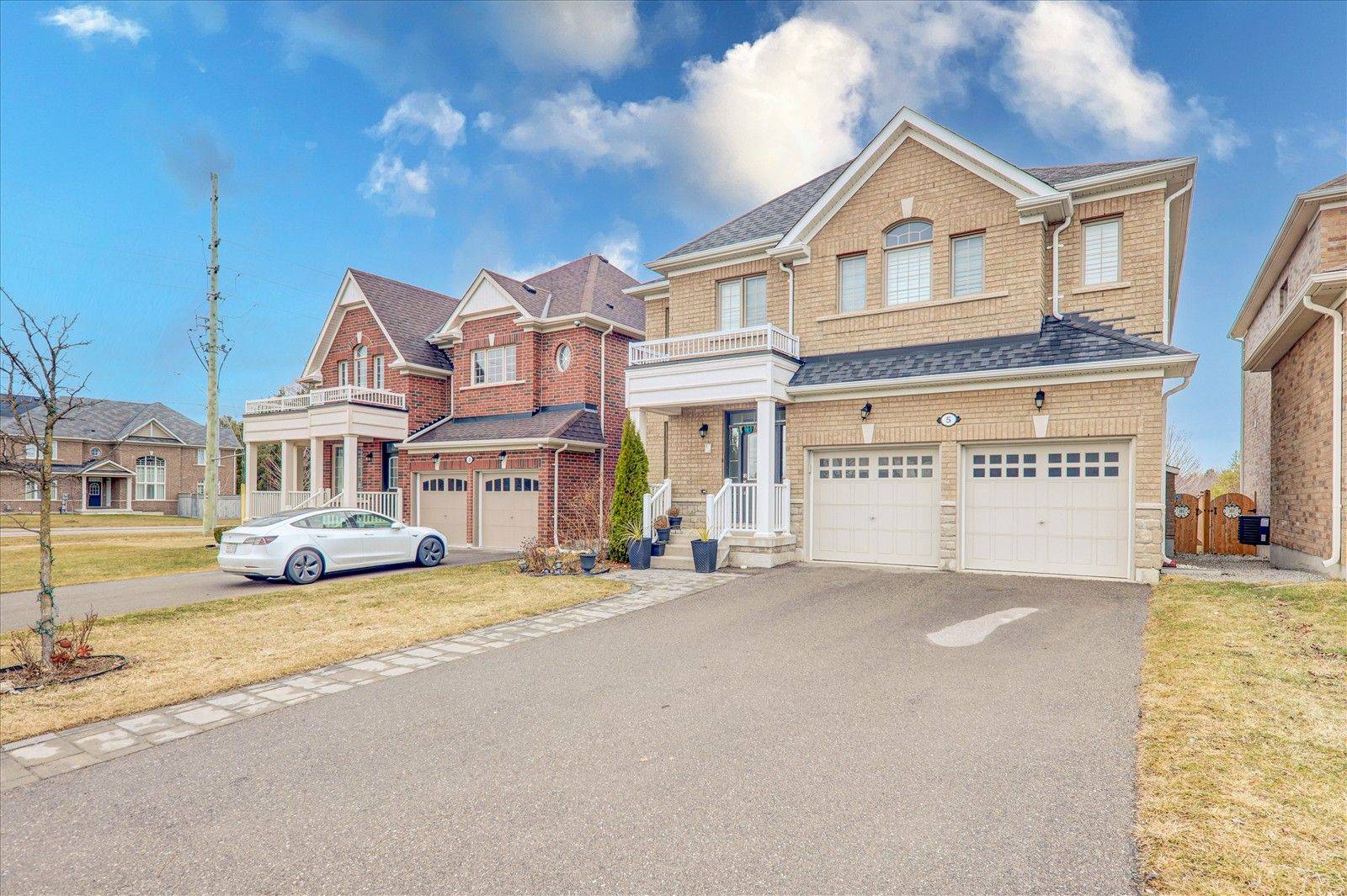 New Tecumseth, ON L0G 1W0,5 Turner DR
