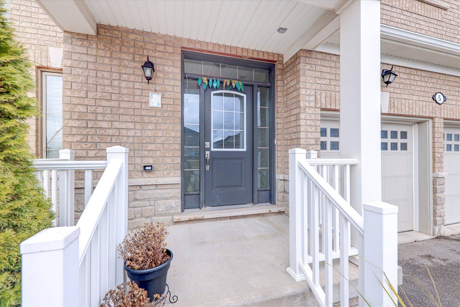 New Tecumseth, ON L0G 1W0,5 Turner DR