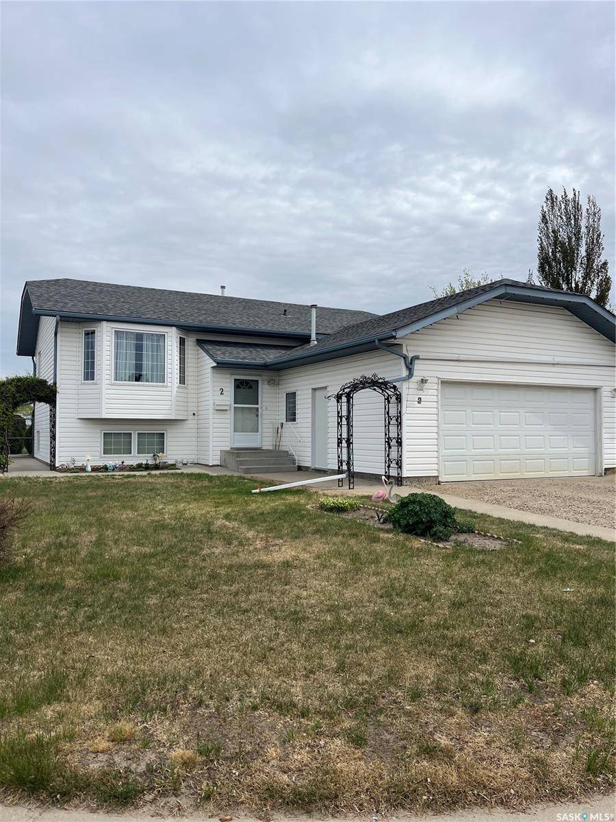 2 Mooney PLACE,  Prince Albert,  SK S6V 8C4