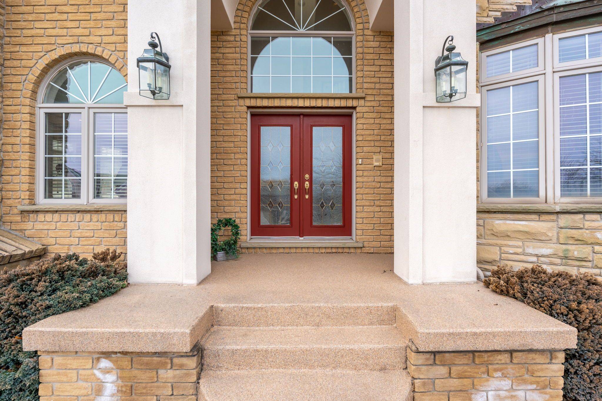 Burlington, ON L7P 4V3,1401 Tamworth CT