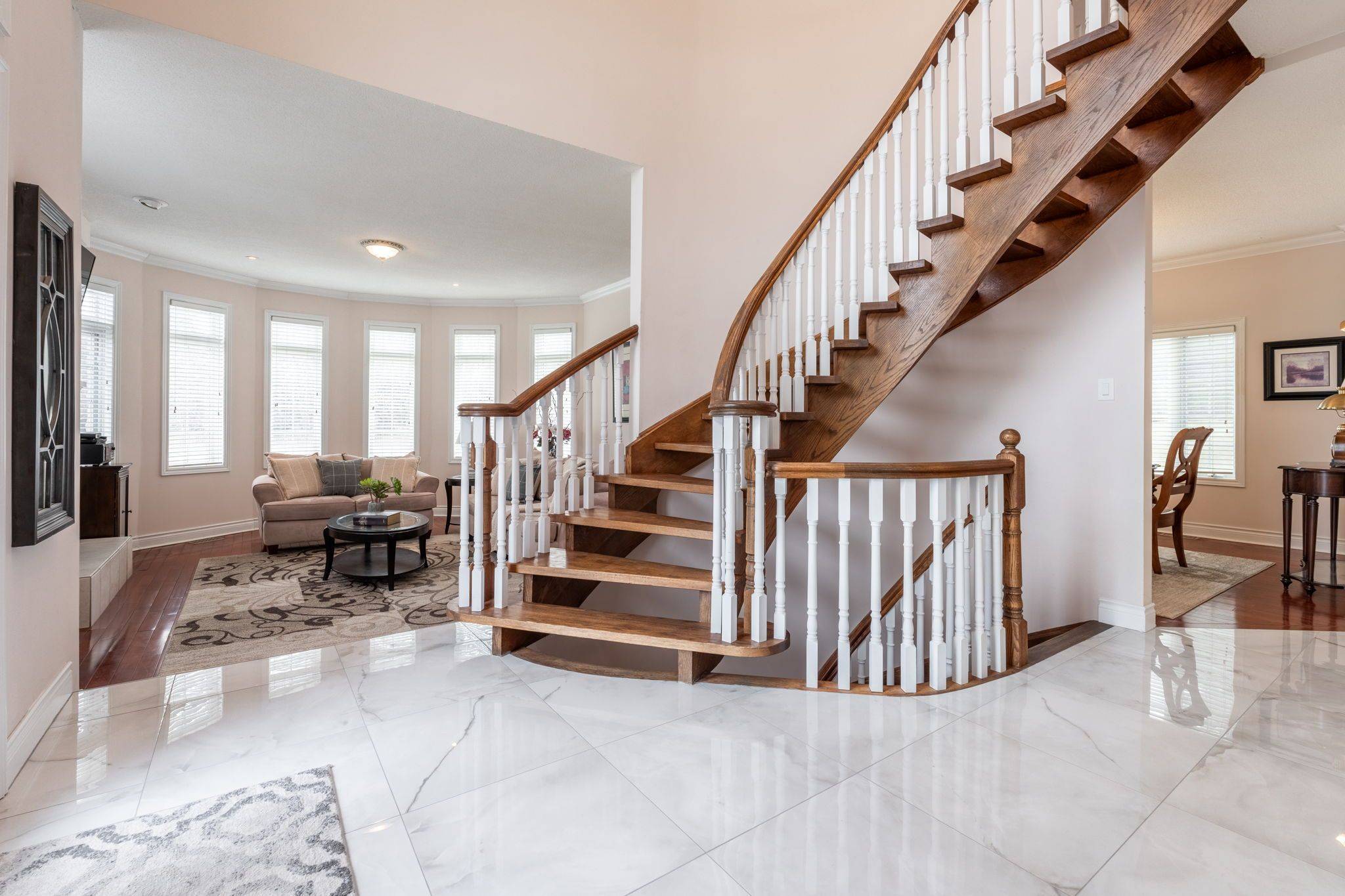 Burlington, ON L7P 4V3,1401 Tamworth CT