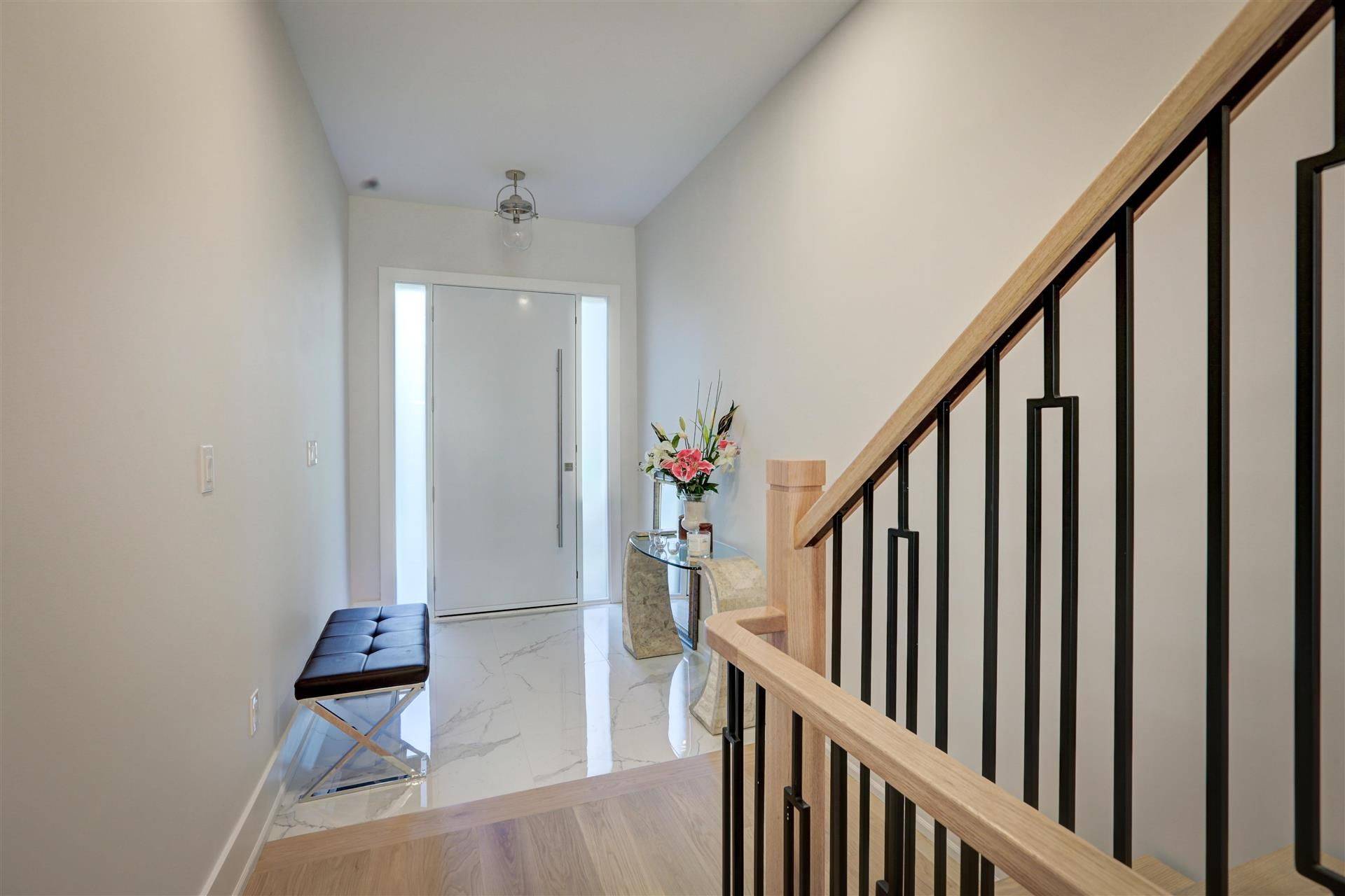 Toronto W06, ON M8W 4J2,177 Aldercrest RD