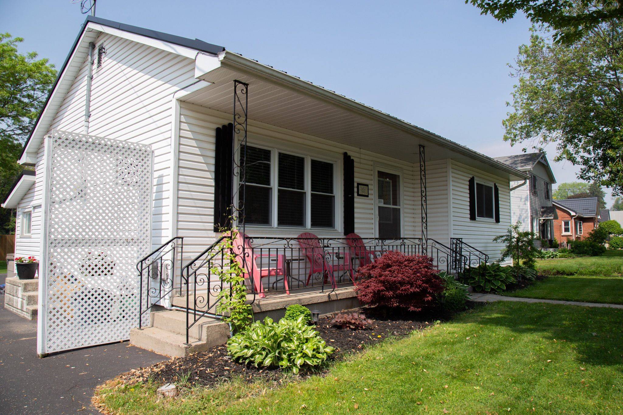 Norfolk, ON N0A 1N0,831 Main ST
