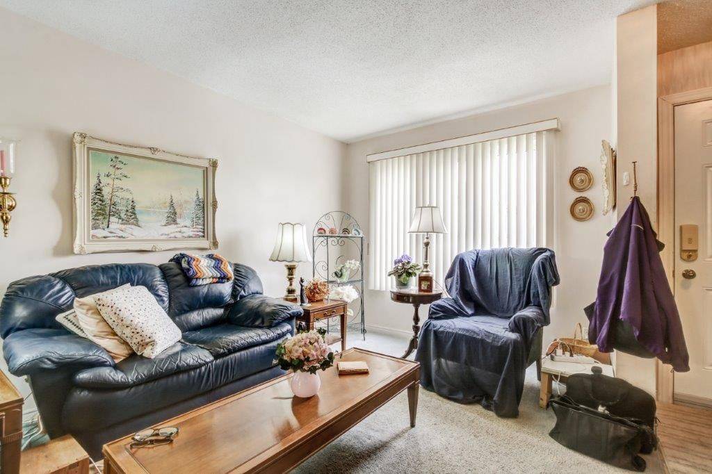 London East, ON N5Y 5M8,1225 Cheapside ST #16