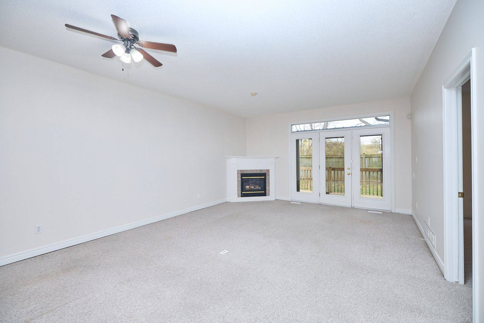Niagara Falls, ON L2E 7M6,5200 Dorchester RD #15