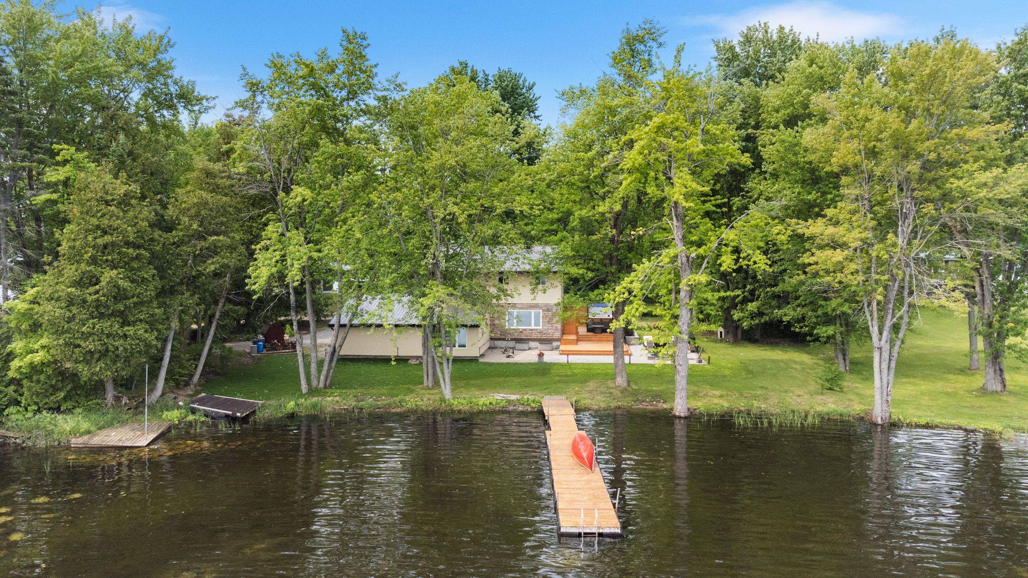 1021 Trillium Point RD, Central Frontenac, ON K0H 2P0