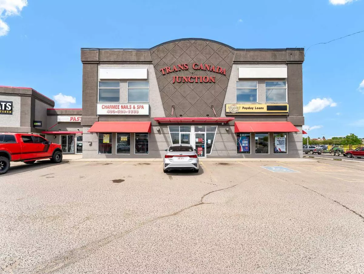 Medicine Hat, AB T1B 1J5,1290 Trans Canada WAY SE #205