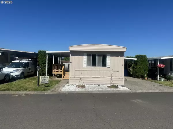 820 NW WADE ST #11, Estacada, OR 97023