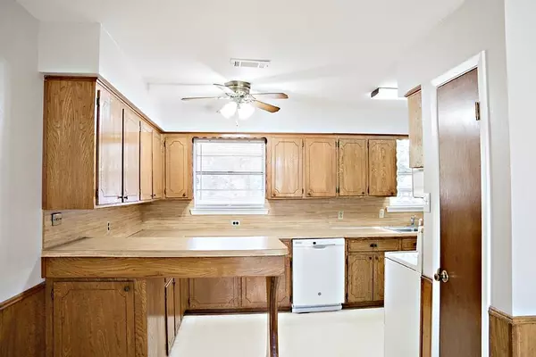 Athens, TX 75752,11133 St Hwy 19 N