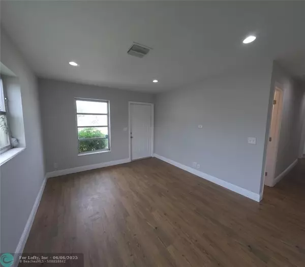 West Palm Beach, FL 33401,1434 8th St