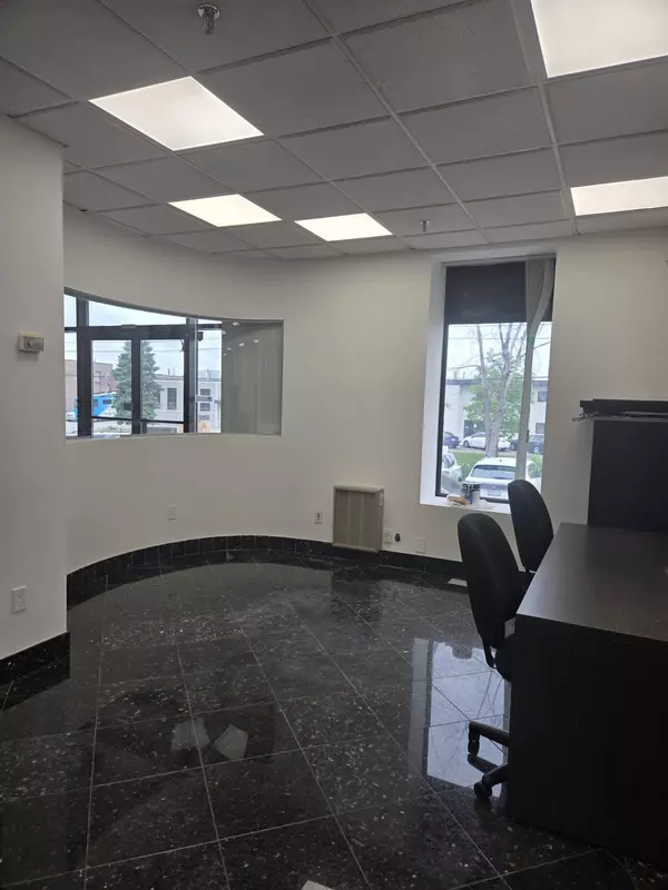 Toronto W05, ON M9L 1R2,675 Garyray DR #100A