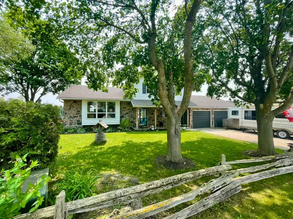 Hanover, ON N4N 3K3,77 2nd Street CRES