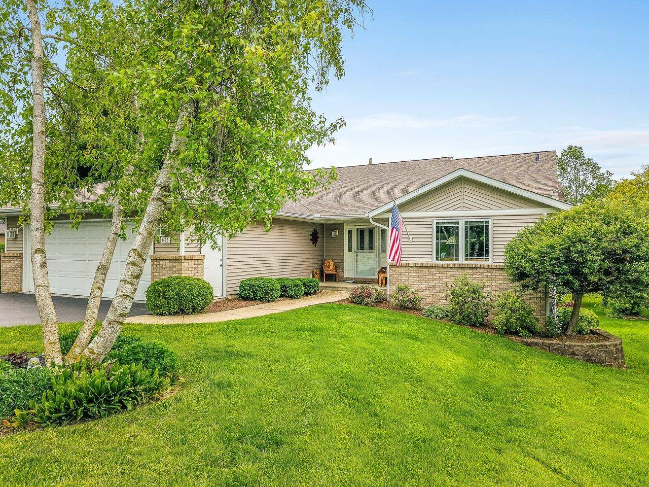 1403 Pier Drive, Lake Summerset, IL 61019