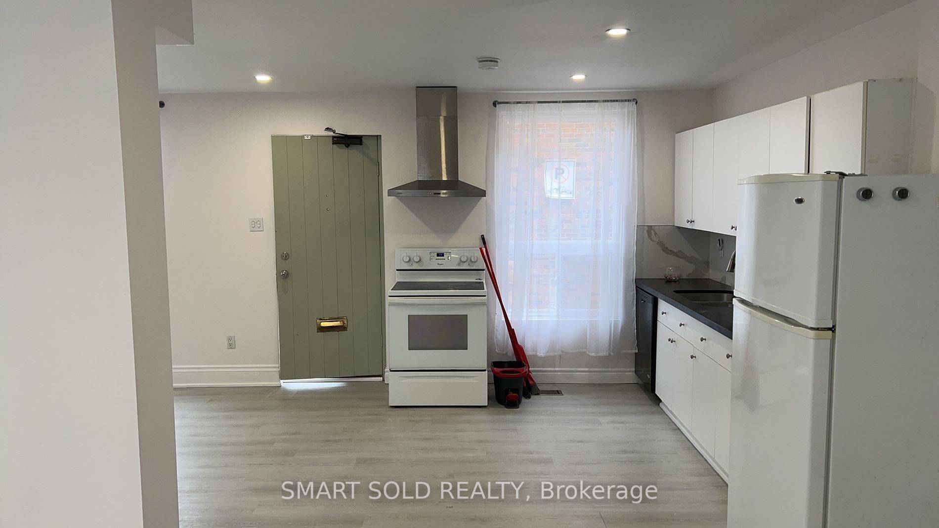 Toronto C08, ON M4S 1E1,42A Amelia ST