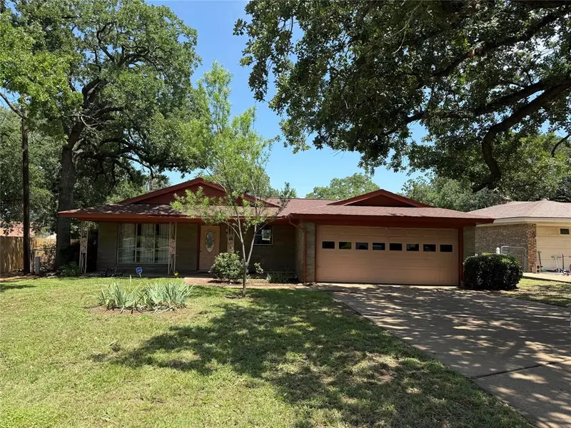 2905 SE 6th Street, Mineral Wells, TX 76067
