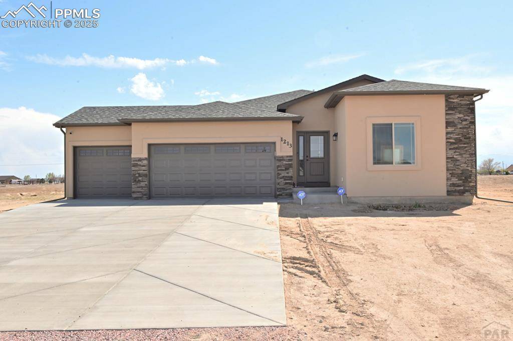 Pueblo, CO 81007,1213 E Tidy DR