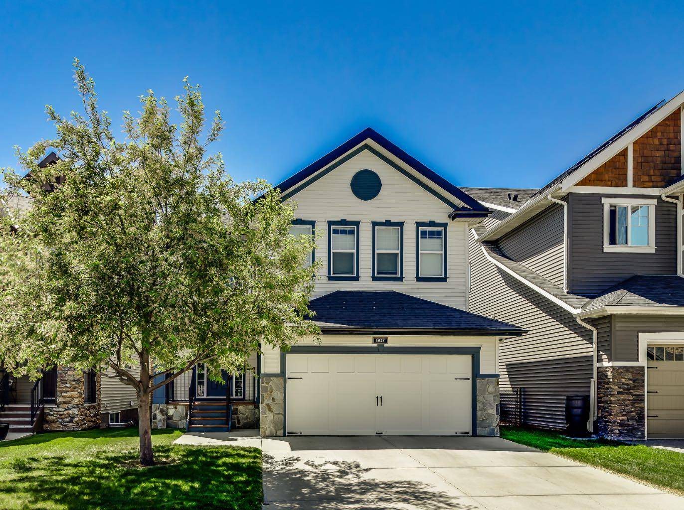 607 Coopers SQ Southwest, Airdrie, AB T4B 0G7