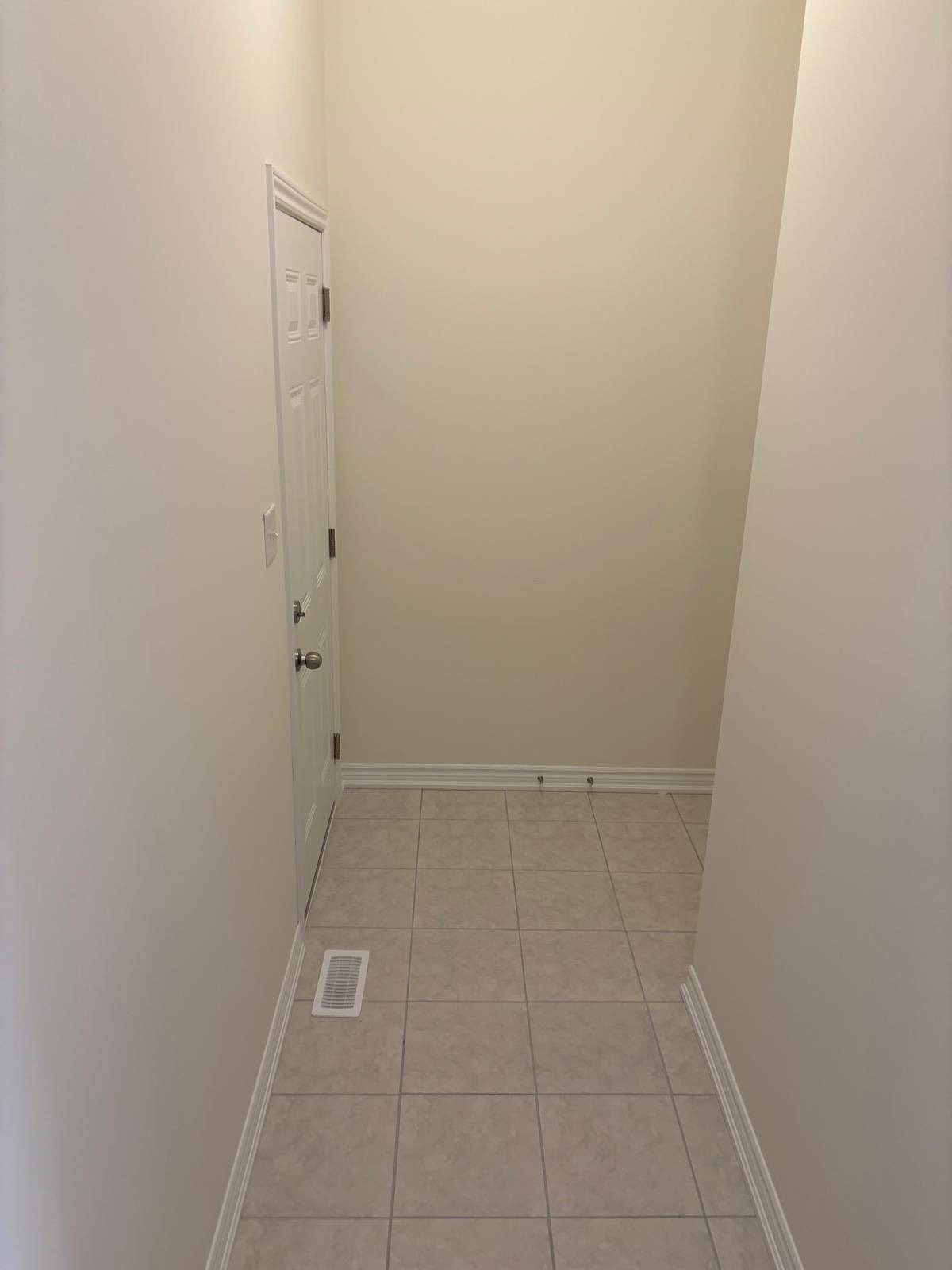 Pickering, ON L1X 0L7,1141 Cameo ST