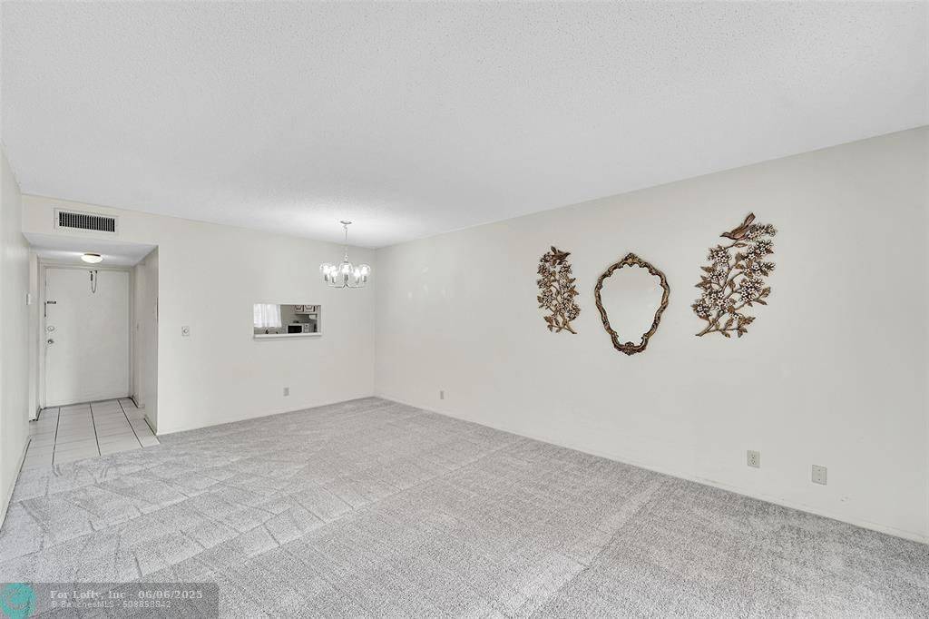 3048 E Sunrise Lakes Dr #112, Fort Lauderdale, FL 33322