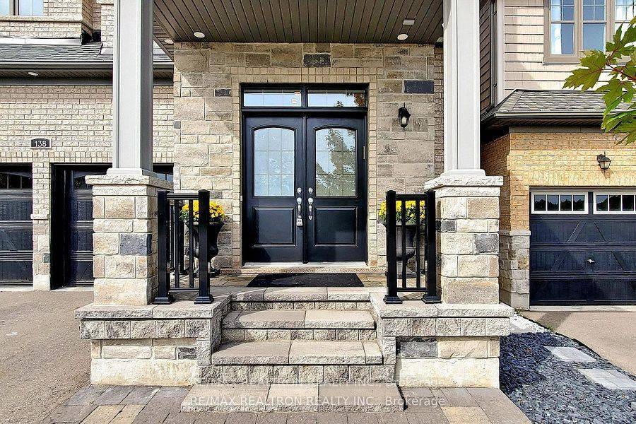 East Gwillimbury, ON L9R 0R6,138 Chessington AVE N