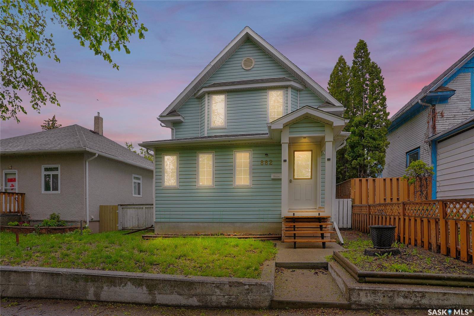 882 Connaught AVENUE, Moose Jaw, SK S6H 4B3