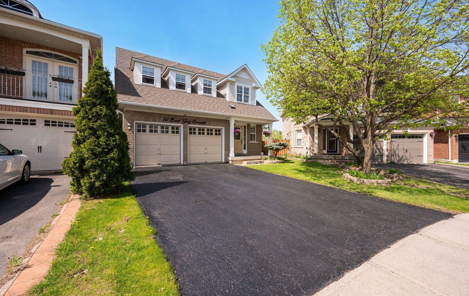 Brampton, ON L7A 2L2,74 Earl Grey CRES