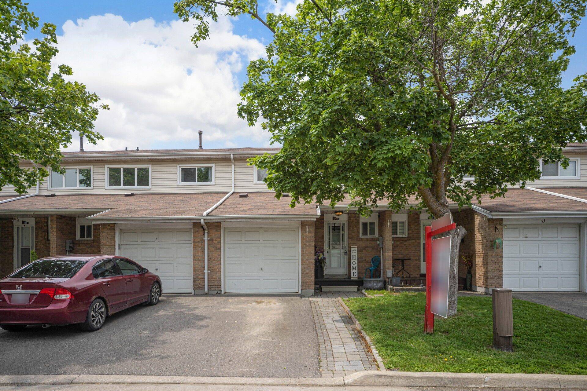 20 Enmount DR, Brampton, ON L6T 4C8