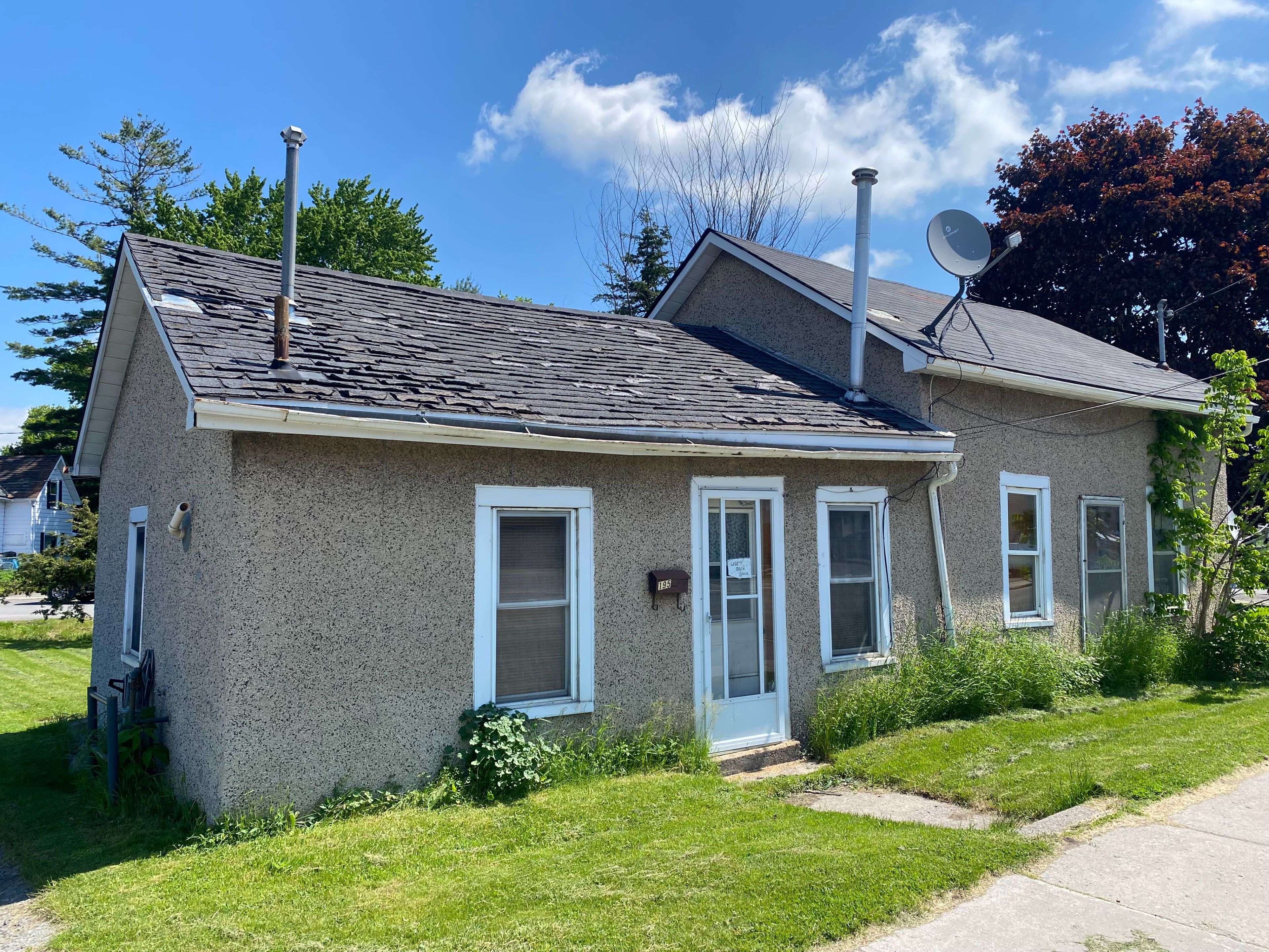 Greater Napanee, ON K7R 2R4,195 Belleville RD