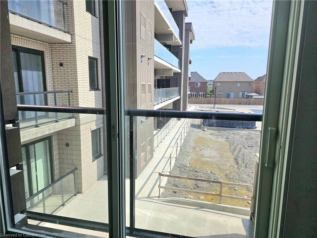 Niagara Falls, ON L2H 2Y6,7549 KALAR RD #214