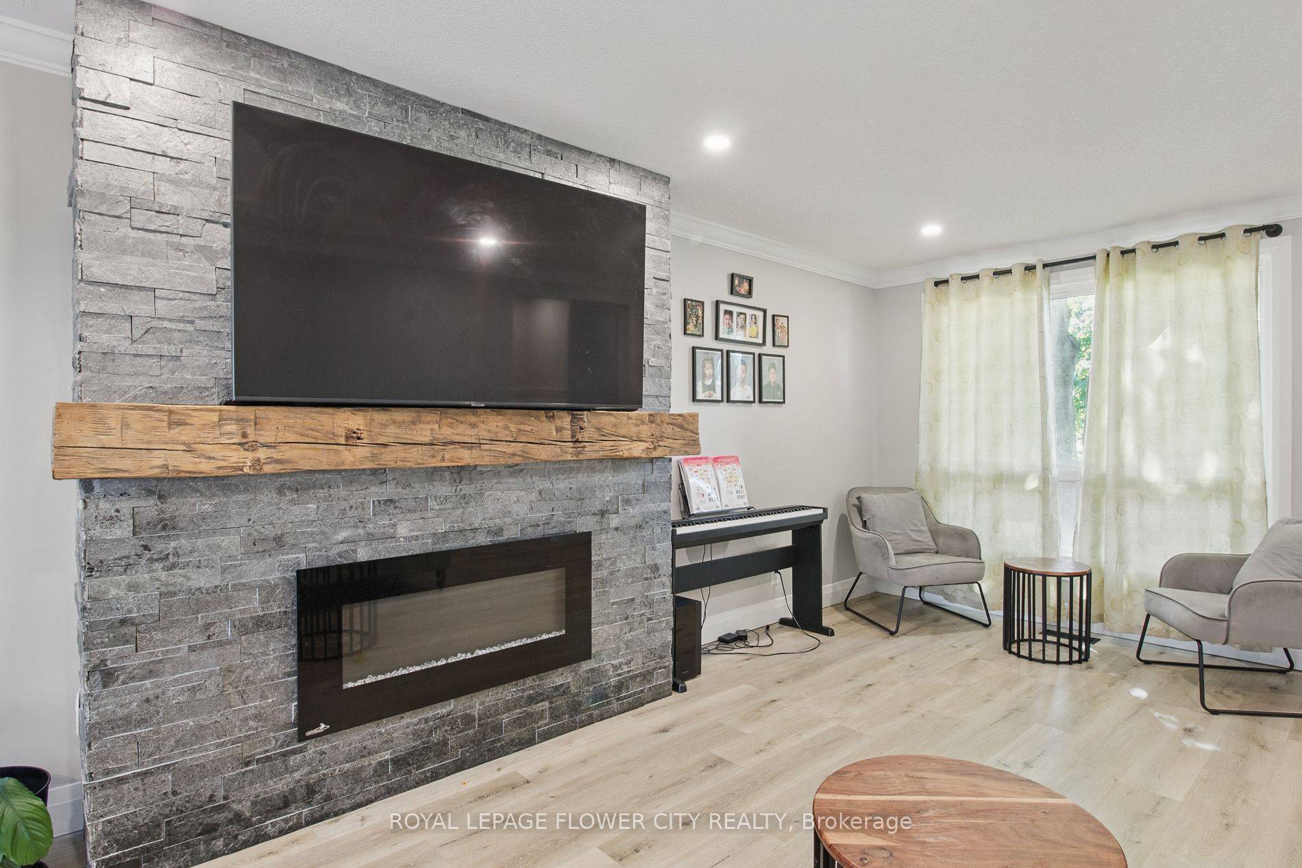 Hamilton, ON L8G 3W1,151 Gateshead CRES #129
