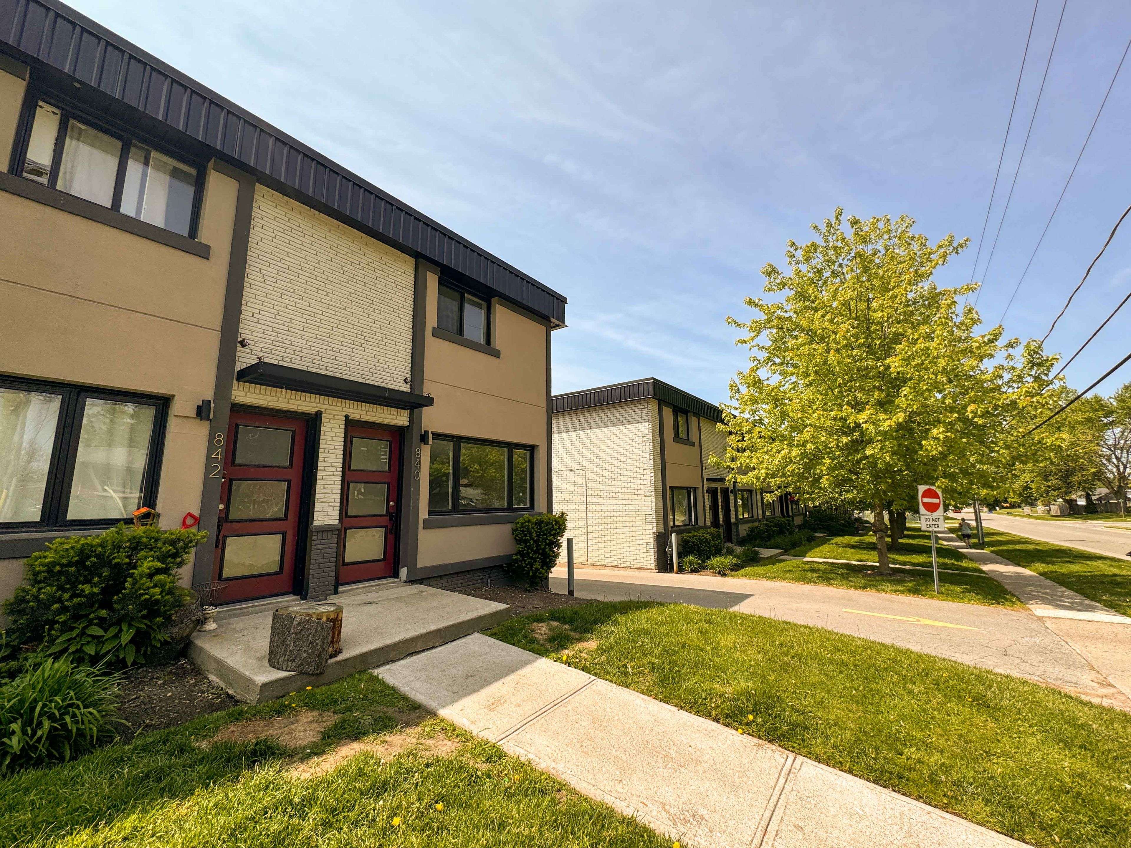 Woodstock, ON N4S 2J3,840 Alice ST