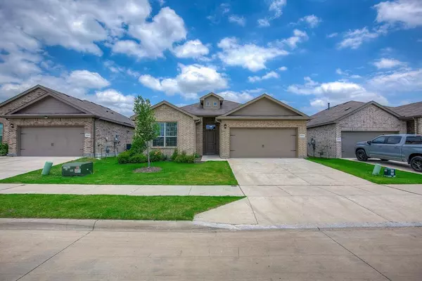 8504 Wildwest Drive, Fort Worth, TX 76131