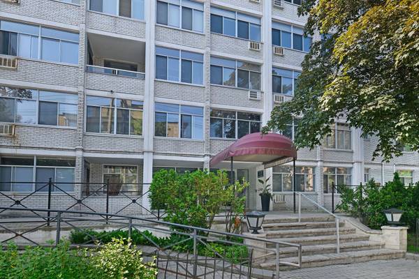 335 Lonsdale RD #510, Toronto C03, ON M5P 1R4
